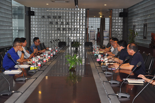 宁波工程学院苏志刚书记和江北区张飞宇常务副区长一行莅临柯力调研交流